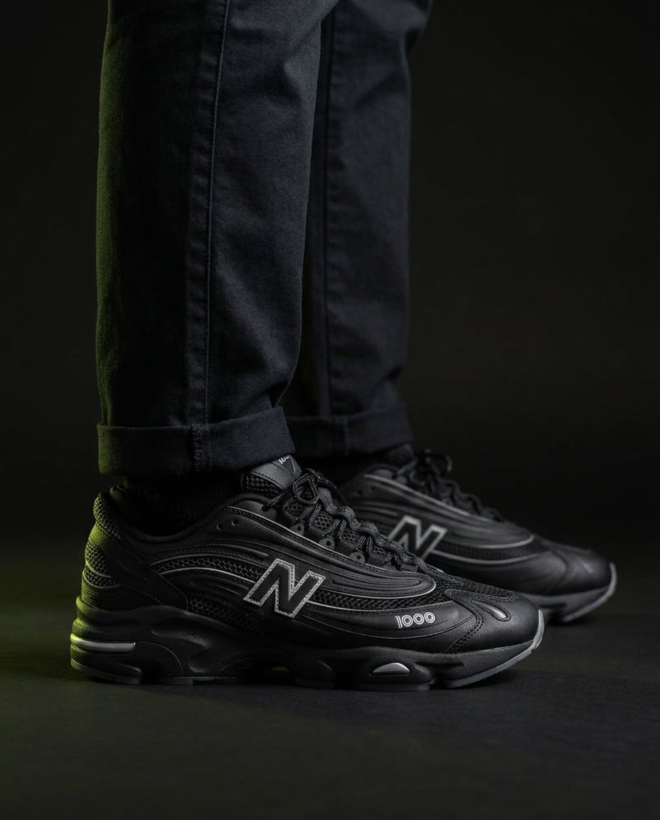 NB 1000 Mesh Layered Runner Triple Black