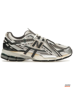 NB 1906A Mesh Layered Chunky Runner