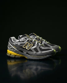 NB 1906R Mesh Layered Chunky Runner Black Grey Yellow