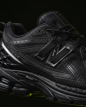 NB 1906R Mesh Layered Chunky Runner Triple Black