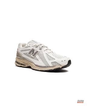 NB 1906R Mesh Layered Chunky Runner