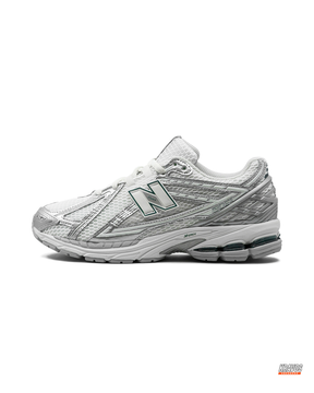 NB 1906R Mesh Layered Chunky Runner