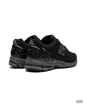 NB 1906R Mesh Speckled-Sole Runner