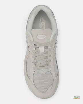 NB 2002R Mesh Layered Chunky Runner