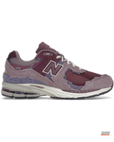 NB 2002R Suede Layered Runner Burgundy Grey #burgundygrey