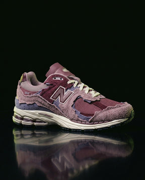 NB 2002R Suede Layered Runner