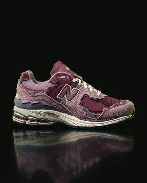 NB 2002R Suede Layered Runner