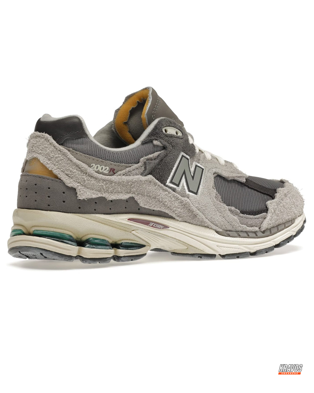 NB 2002R Suede Layered Runner