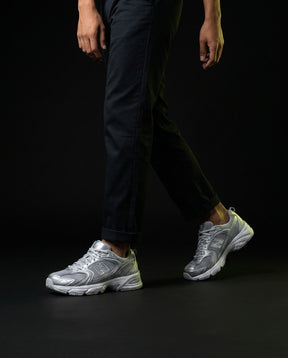 NB 530 Mesh Panelled Retro Runner Grey Grey Silver White
