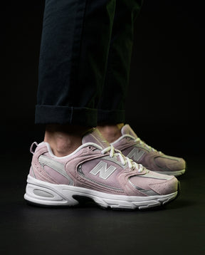 NB 530 Mesh Panelled Retro Runner White 1 Pink White