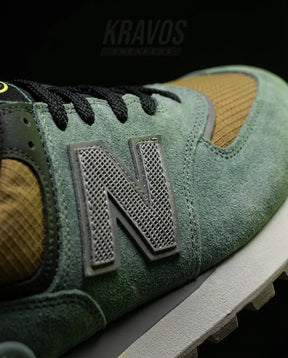NB 574 Suede Panelled Retro Runner Sage Olive Grey