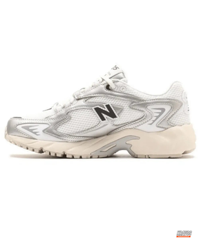 NB 725 Mesh Layered Chunky Runner