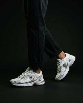 NB 725 Mesh Layered Chunky Runner