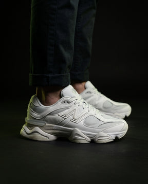 NB 9060 Mesh Ridged-Sole Runner