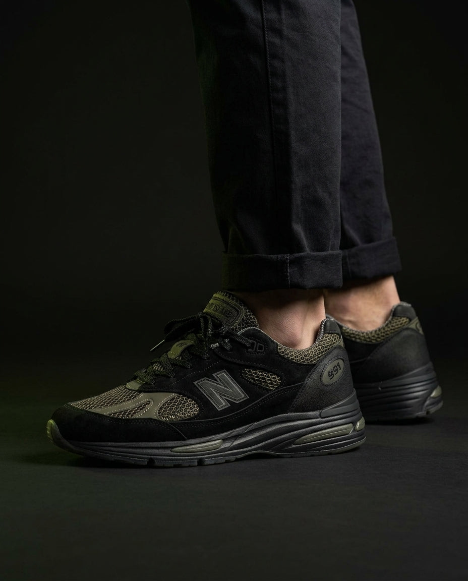 NB 991 Suede Mesh Panelled Trainer