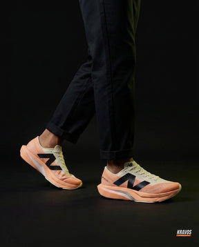 NB Mesh FuelCell Racing Trainer Peach Cream Black