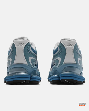 NB Mesh Layered Pod-Sole Runner