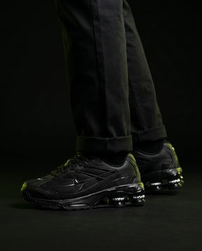 NK 2 Mesh Visible-Shox Runner