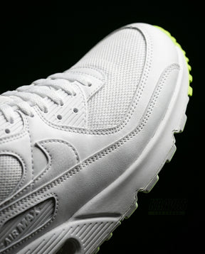 NK 90 Mesh Panelled Runner Trainer Triple White