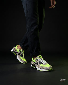 NK 90 Mesh Panelled Runner Trainer Volt Camo Black