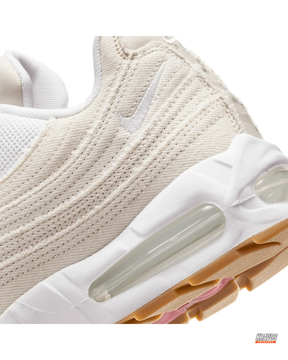 NK 95 Layered Wavy Panel Runner