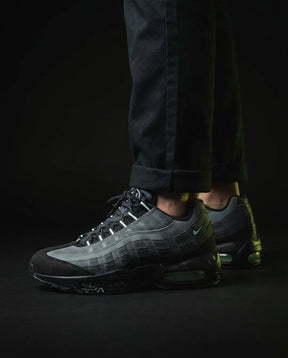 NK 95 Mesh Layered Wave Runner Black Grey Mint