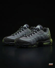 NK 95 Mesh Layered Wave Runner Black Grey Mint