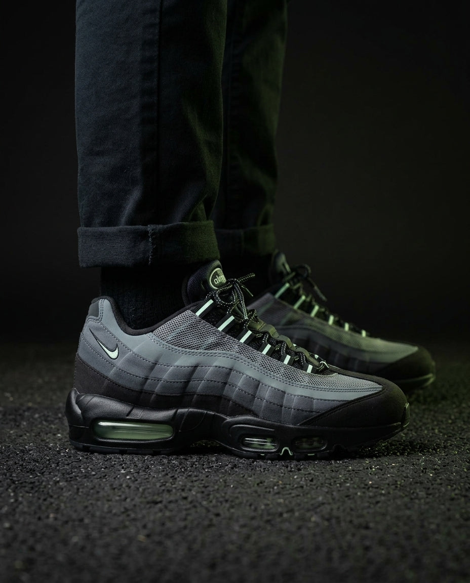 NK 95 Mesh Layered Wave Runner