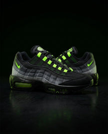 NK 95 Mesh Layered Wave Runner Black Neon Green