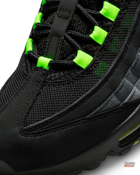 NK 95 Mesh Layered Wave Runner