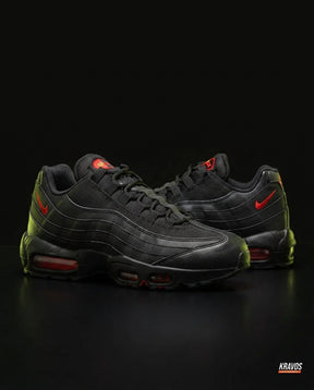 NK 95 Mesh Layered Wave Runner Black Red