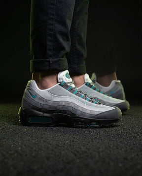 NK 95 Mesh Layered Wave Runner Grey Black Teal