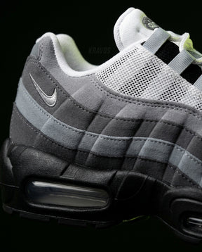 NK 95 Mesh Layered Wave Runner Grey Black White