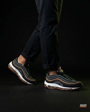 NK 97 Mesh Layered Wave Runner Black Cork Gum