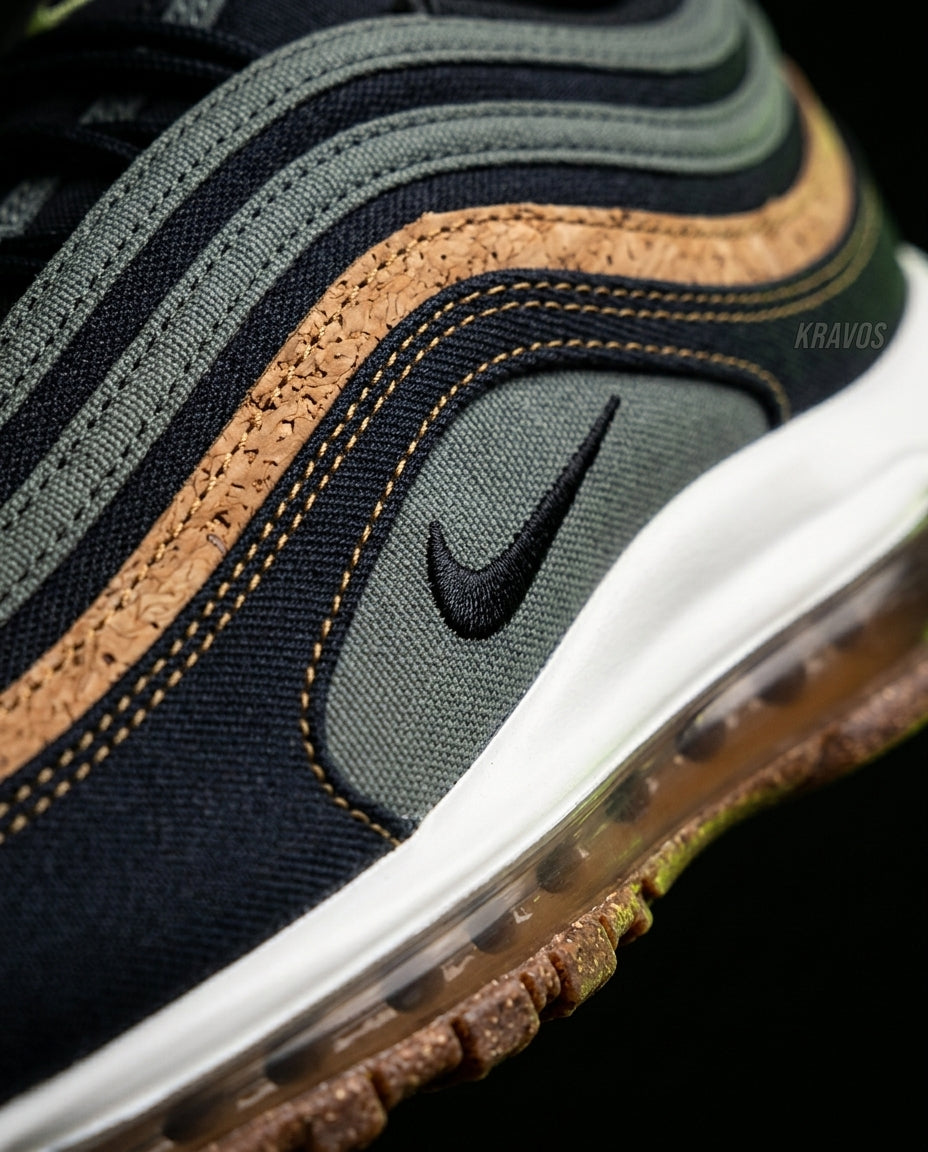 NK 97 Mesh Layered Wave Runner Black Cork Gum
