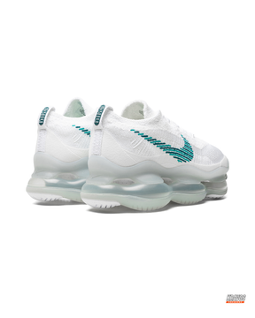 NK Flyknit Pod-Sole Chunky Trainer