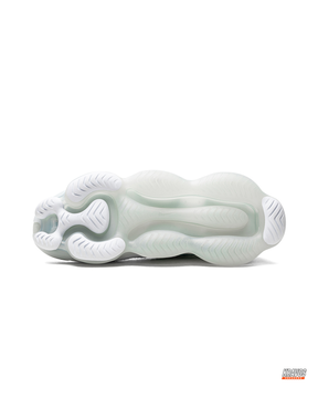 NK Flyknit Pod-Sole Chunky Trainer