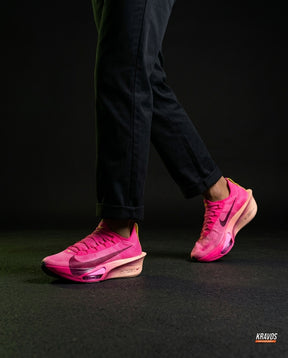 NK Knit Carbon-Plate Racing Runner Pink Black