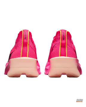 NK Knit Carbon-Plate Racing Runner