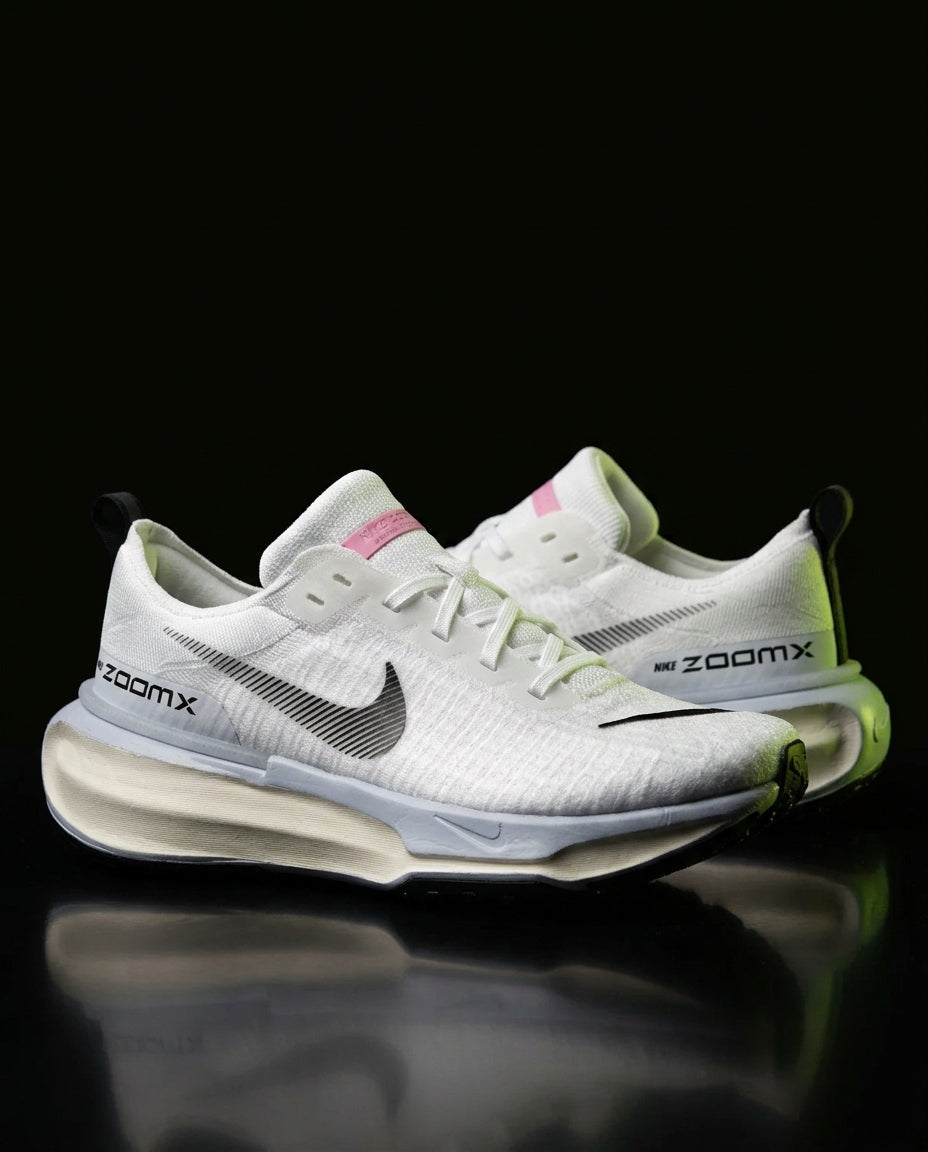 NK Knit ZoomX Cushioned Running Trainer White Grey Pink