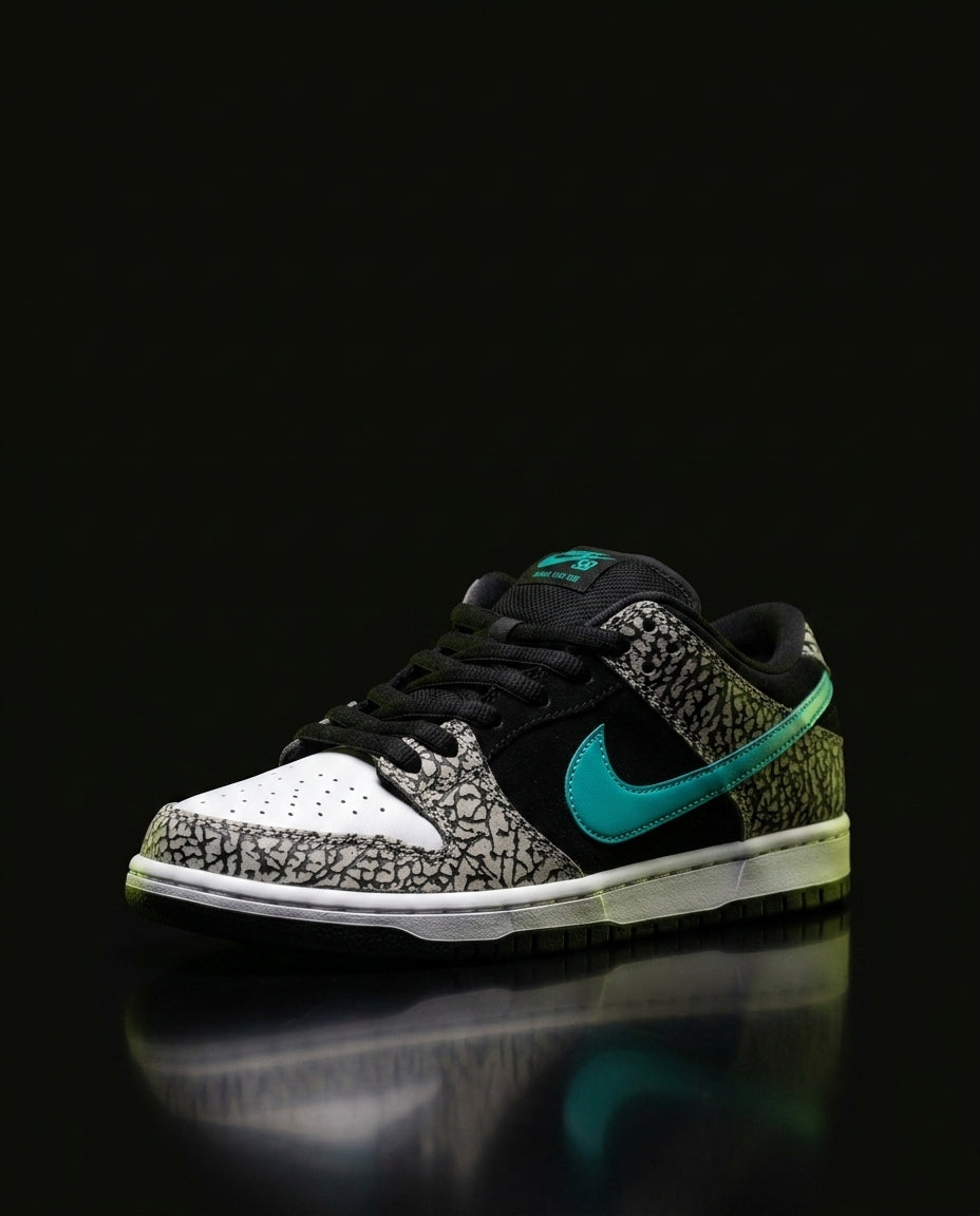 NK Leather Elephant-Print Skate Low