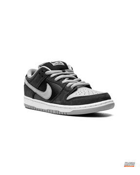 NK Leather Padded-Collar Skate Trainer