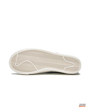 NK Leather Panelled Mid Trainer