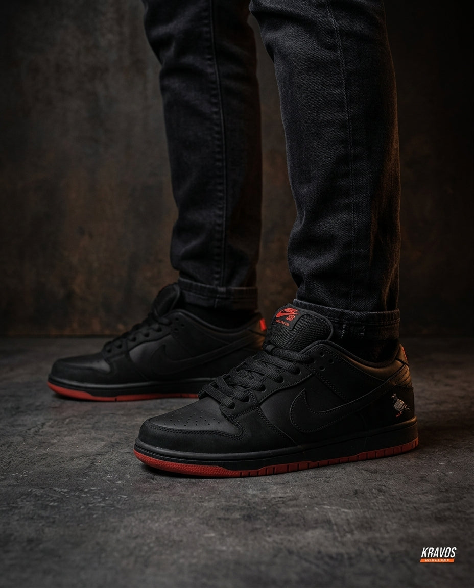 NK Leather Panelled Skate Trainer Black Black Red