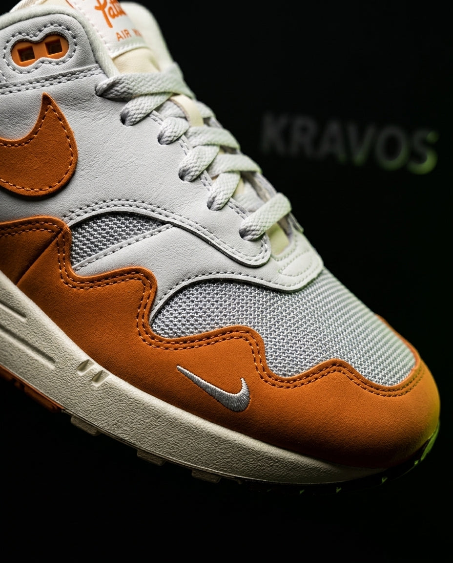 NK Leather Wavy-Panel Air Trainer