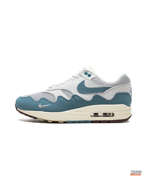 NK Leather Wavy-Panel Air Trainer