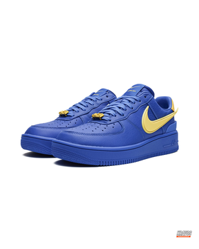 NK Leather Zip-Tag Court Trainer