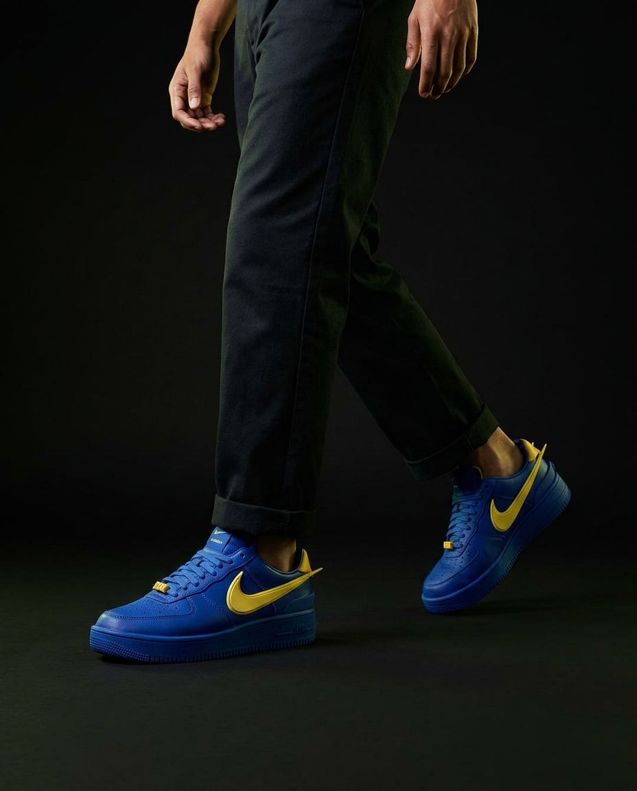 NK Leather Zip-Tag Court Trainer