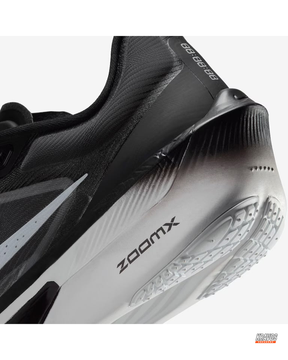 NK Mesh Carbon-Plate Racing Runner