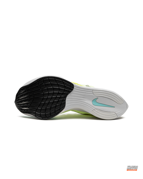NK Mesh Curved-Heel Racing Runner